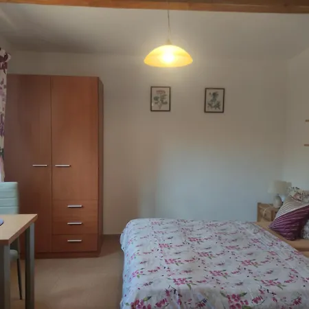 Prázdninový areál I *