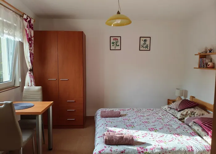 Prázdninový areál I